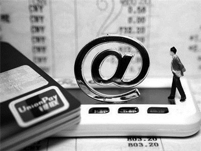 2026年网贷逾期费用多少合法？这3条红线千万不能碰！